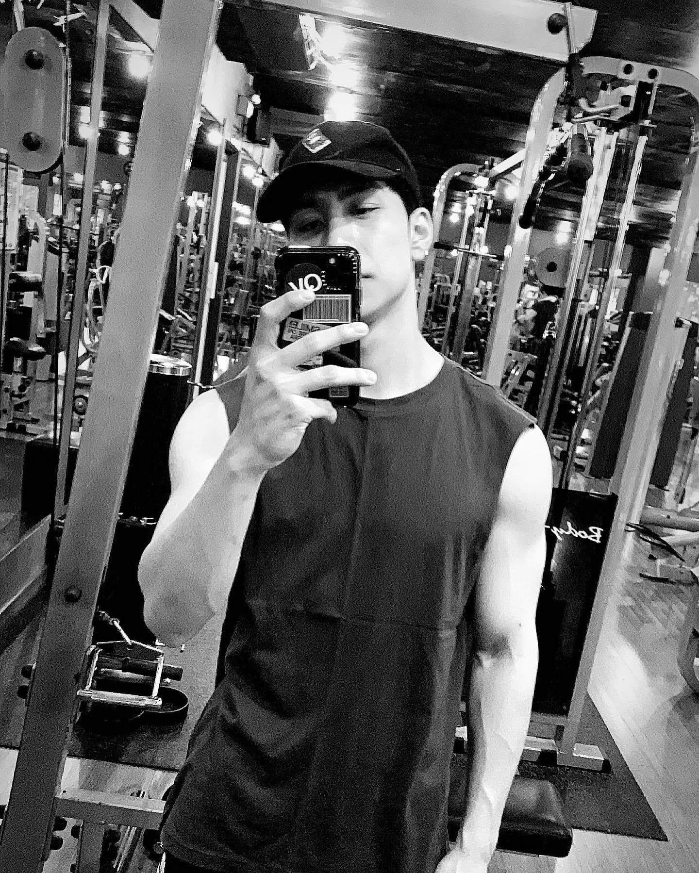 ม่อน ธนัชชัย