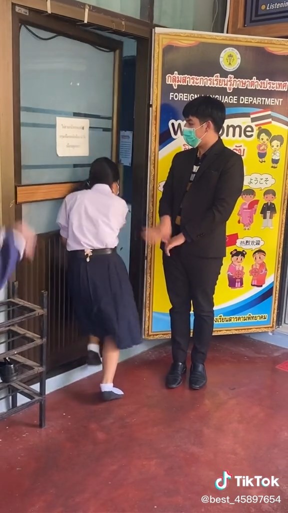 ครูพอลล่า