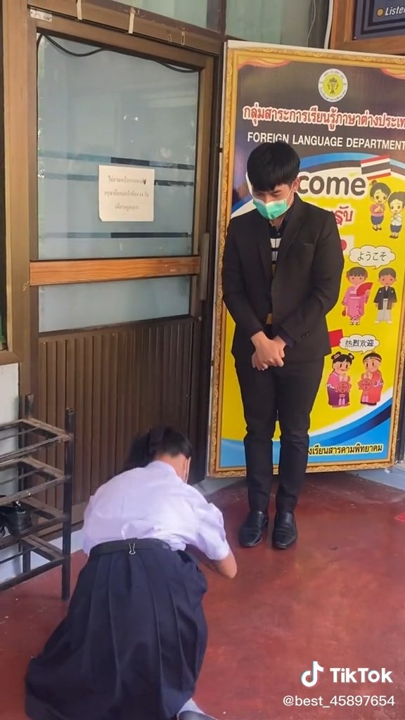 ครูพอลล่า