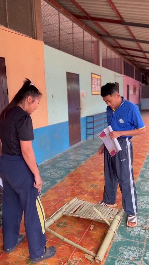 ตรวจงานนักเรียน