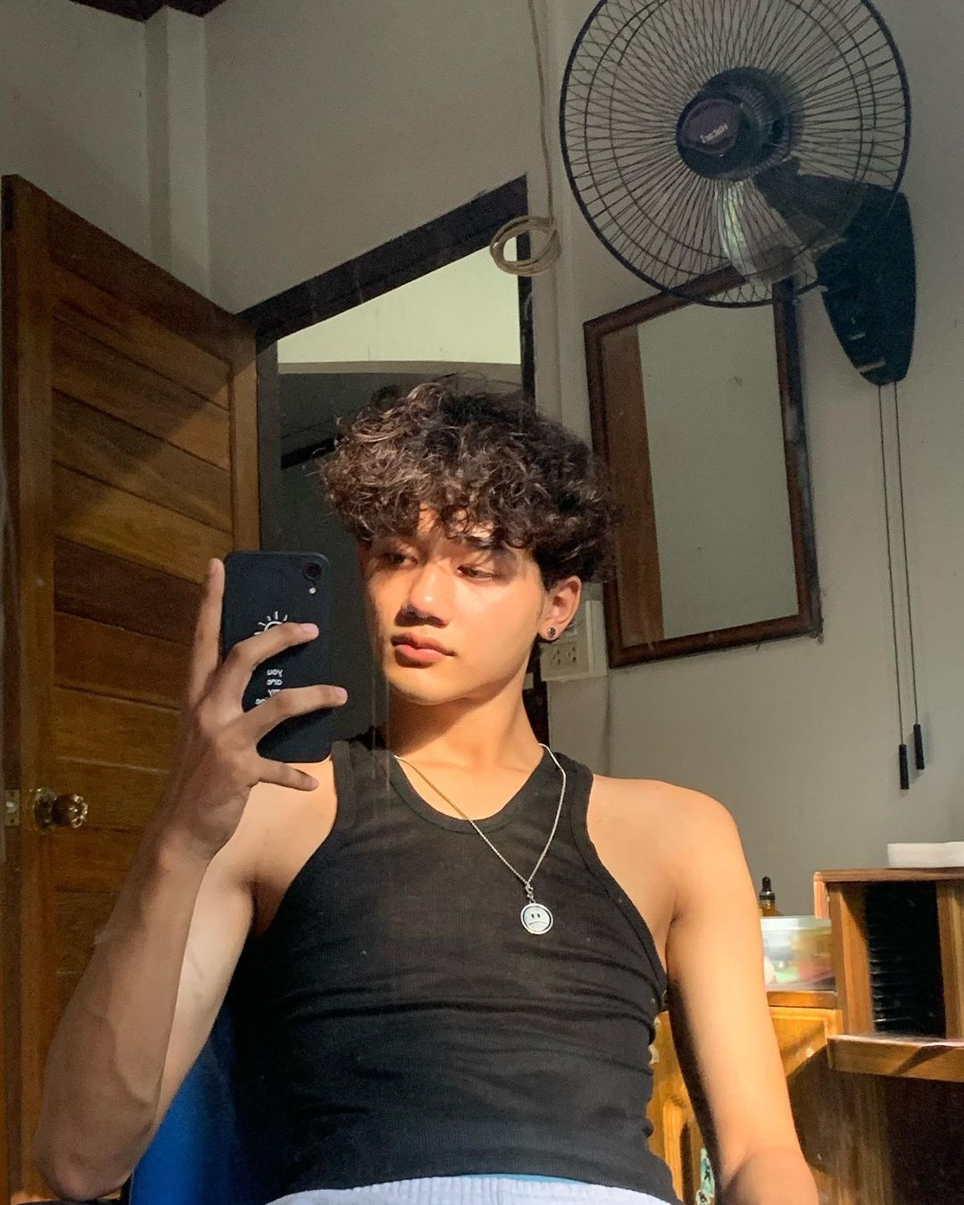 ซัน ร้อยพินิจ