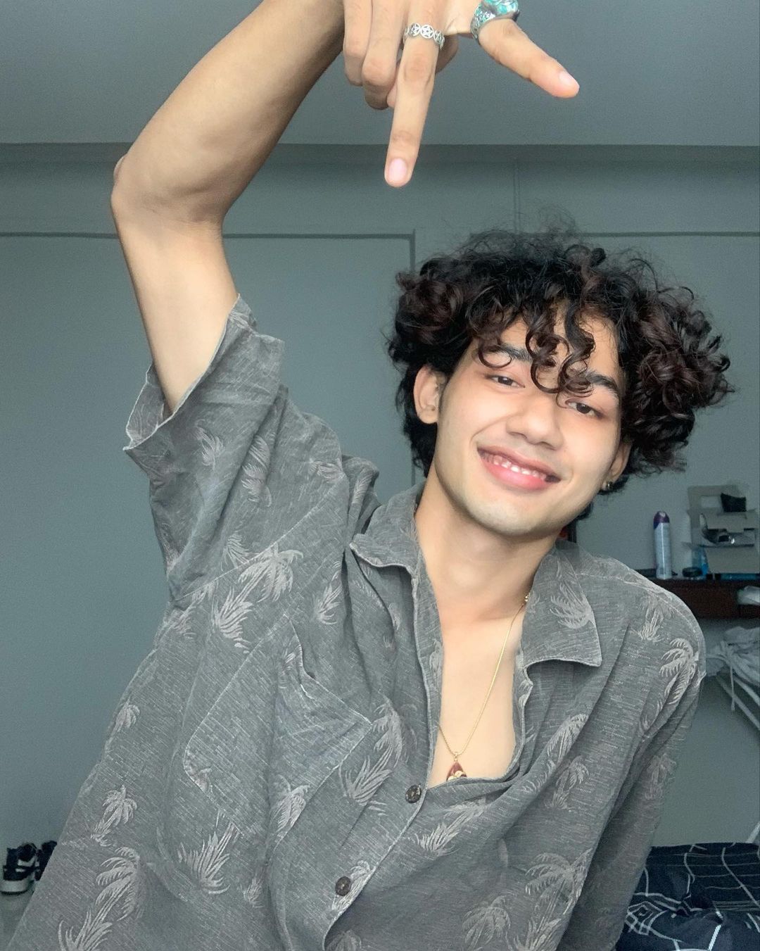 ซัน ร้อยพินิจ