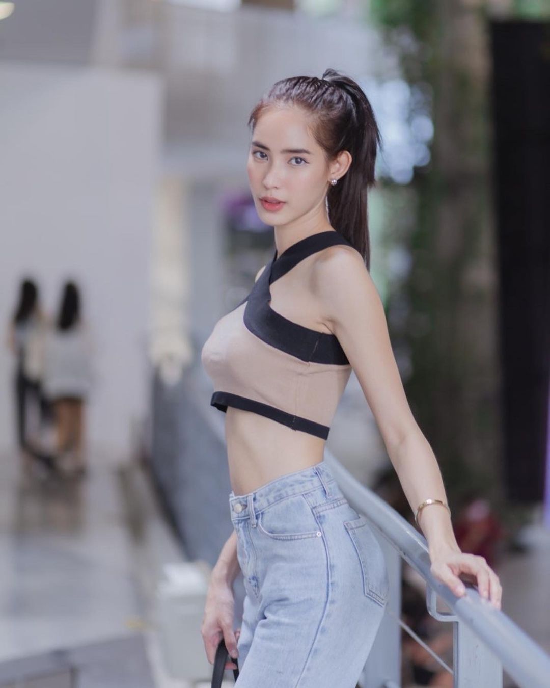 ใบหม่อน กิตติยา