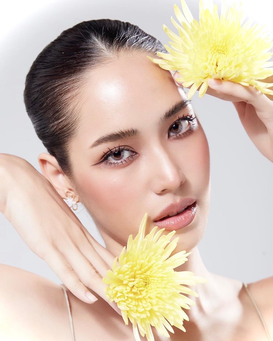 ใบหม่อน กิตติยา