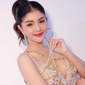 แพรวพราว แสงทอง