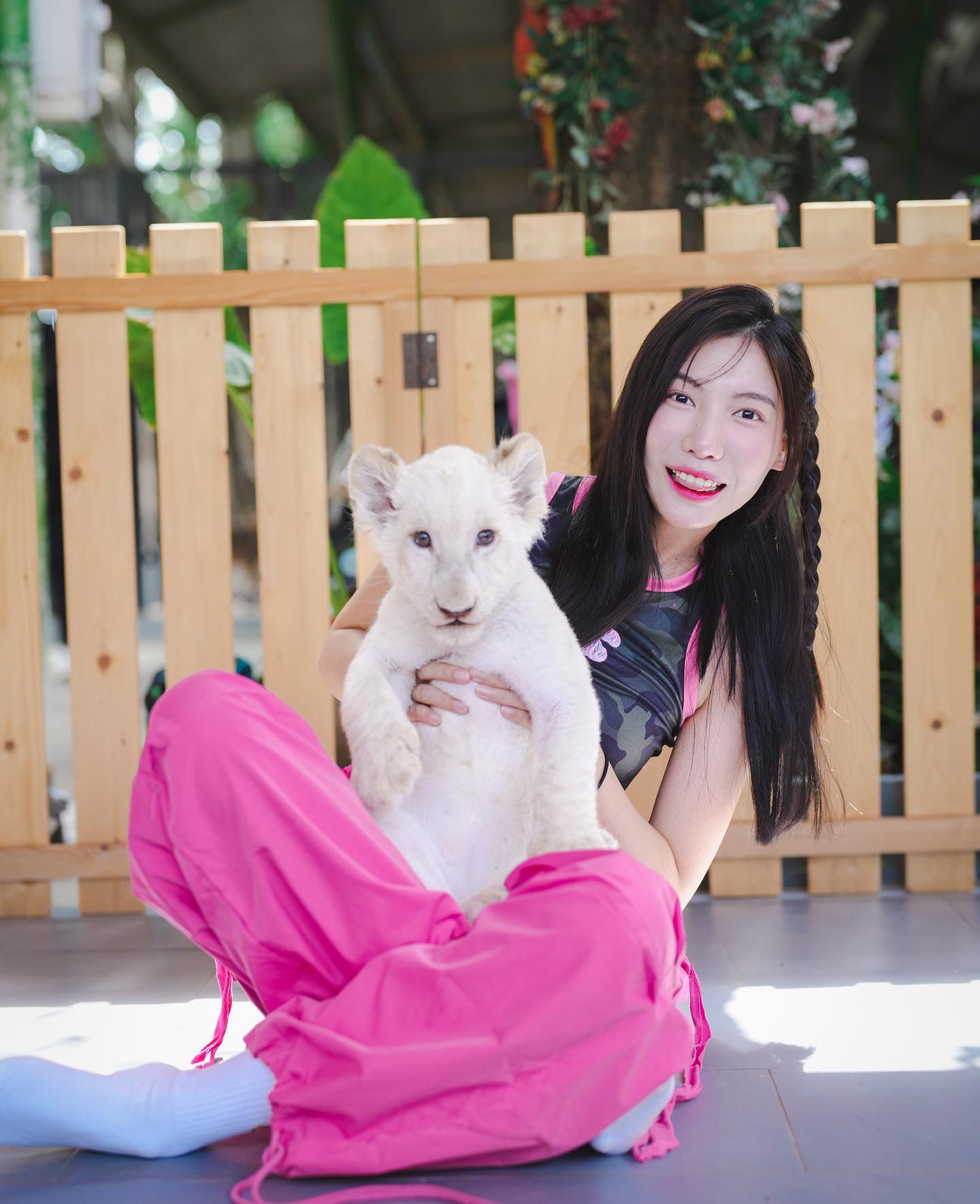 อุงเอิง สัณห์สิริ