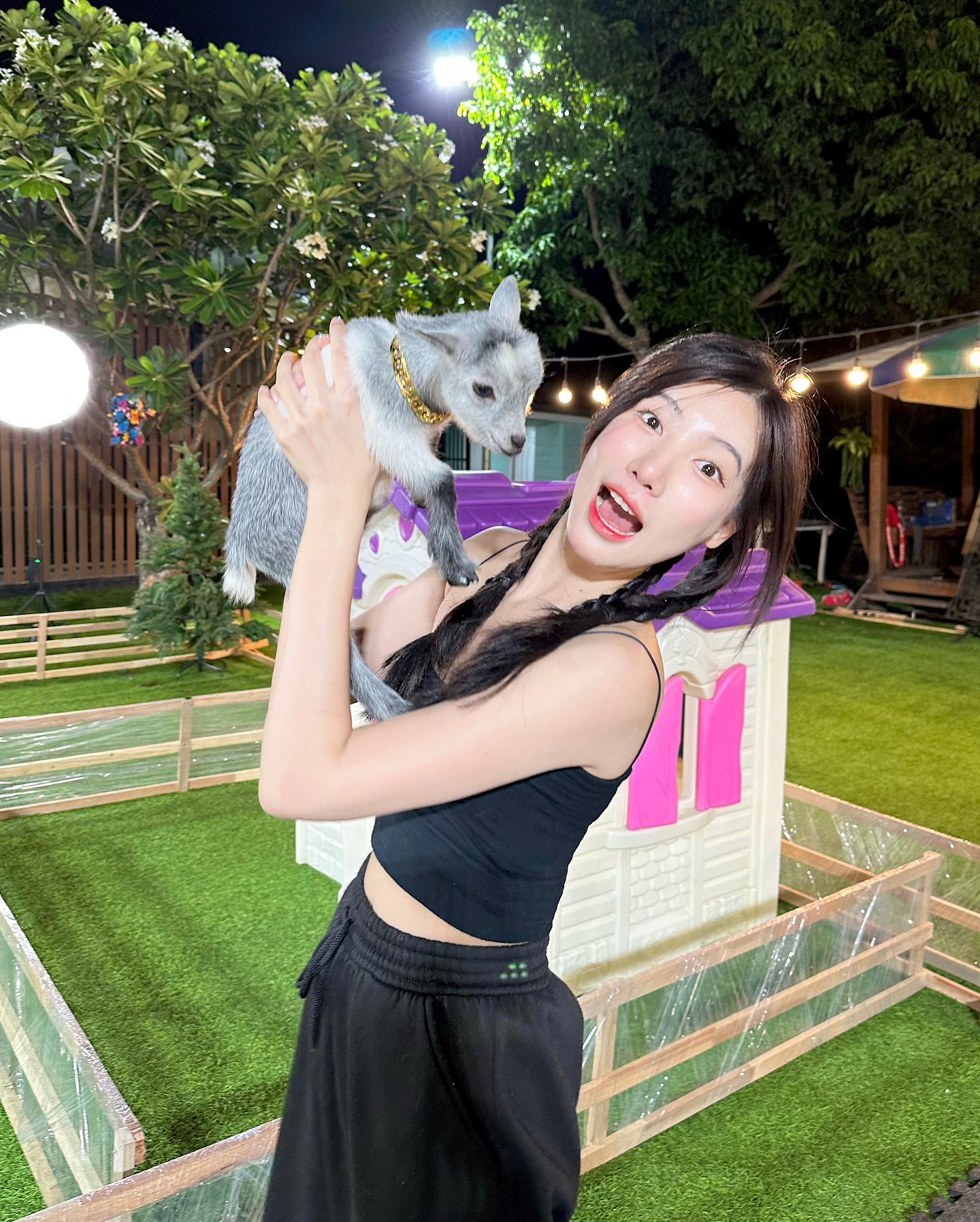 อุงเอิง สัณห์สิริ