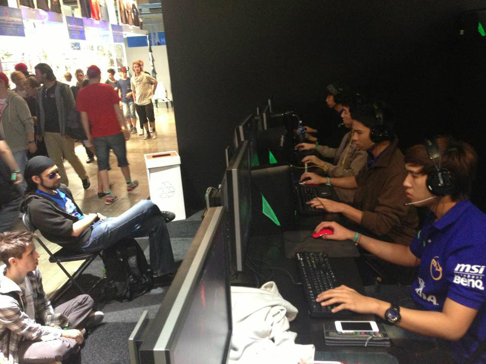 เกมส์ HON เกมส์ HON