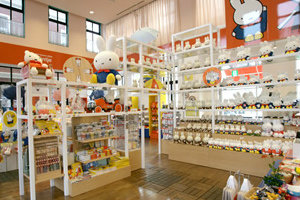 โรงแรมการ์ตูน โรงแรมการ์ตูน