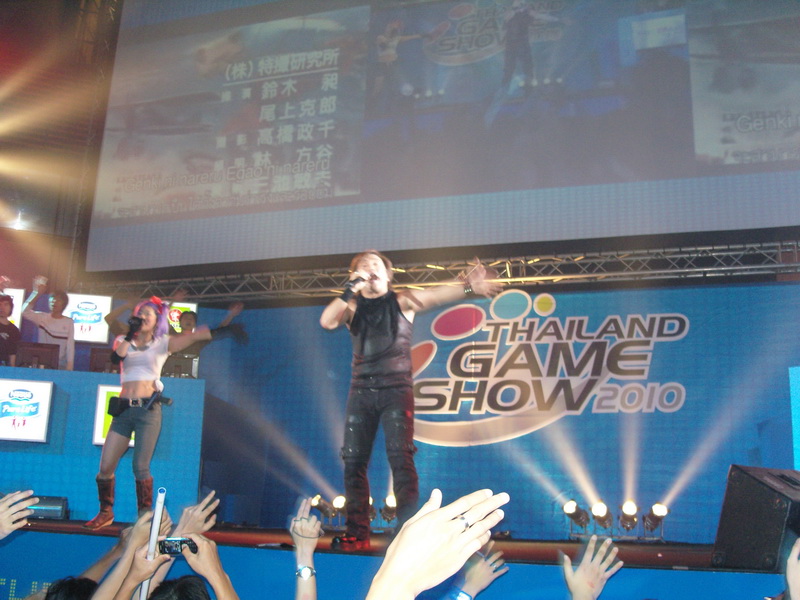 ปิดท้ายงาน TGS 2010 กับควันหลงพร้อม Pretty กับ Cosplay