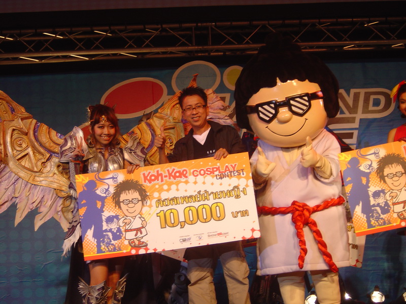 ปิดท้ายงาน TGS 2010 กับควันหลงพร้อม Pretty กับ Cosplay