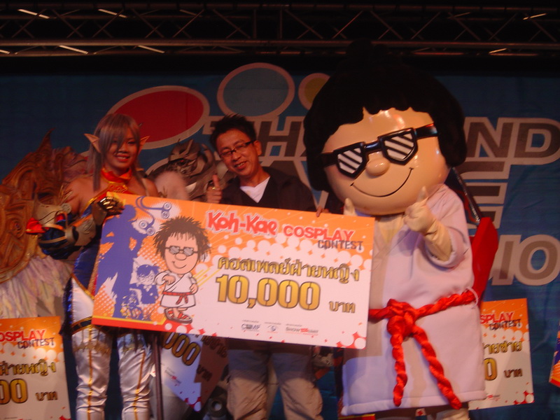 ปิดท้ายงาน TGS 2010 กับควันหลงพร้อม Pretty กับ Cosplay