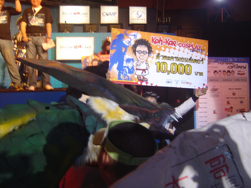 ปิดท้ายงาน TGS 2010 กับควันหลงพร้อม Pretty กับ Cosplay