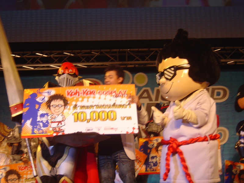 ปิดท้ายงาน TGS 2010 กับควันหลงพร้อม Pretty กับ Cosplay