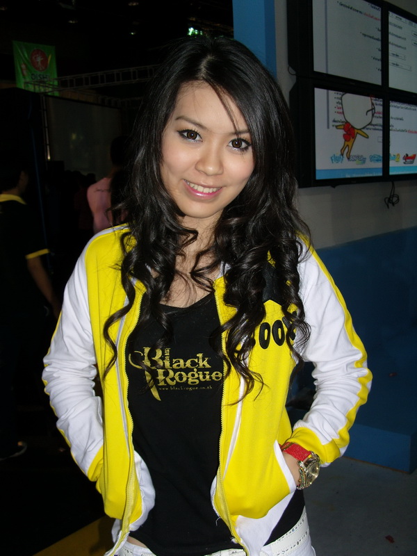 ปิดท้ายงาน TGS 2010 กับควันหลงพร้อม Pretty กับ Cosplay