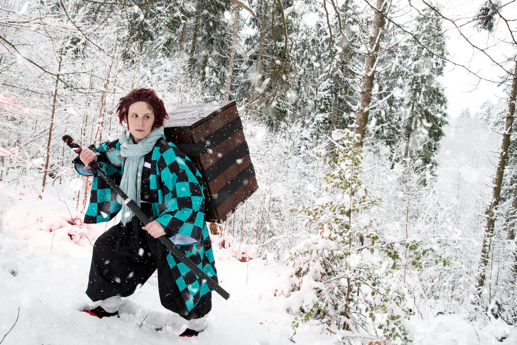 ชมคอสเพลย์ คามาดะ ทันจิโร่ ในดาบพิฆาตอสูร จาก Mondkaeppchen