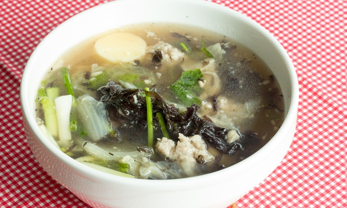 thai-tofu-seaweed-soup