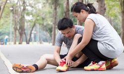ปวดจากการออกกำลังกายควรใช้ยาคลายกล้ามเนื้อหรือยาบรรเทาอาการปวดไหม?