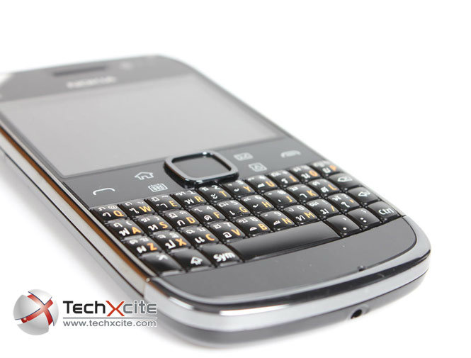 Review: Nokia E6 มือถือธุรกิจแบบมีคีย์บอร์ด QWERTY และ Touch Screen ในเครื่องเดียวกัน!