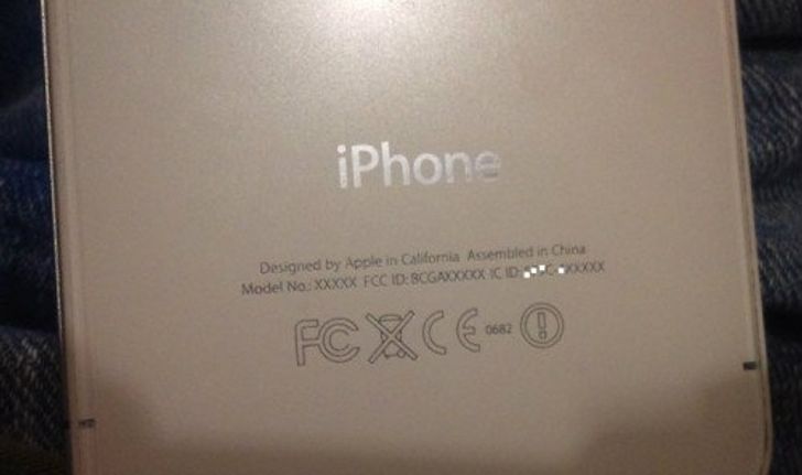iPhone 5 ราคาประหยัดเผยโฉมแล้วด้วยหน้าจอแบบพลาสติกแต่เบาและเร็วกว่า iPhone 4 อีก!