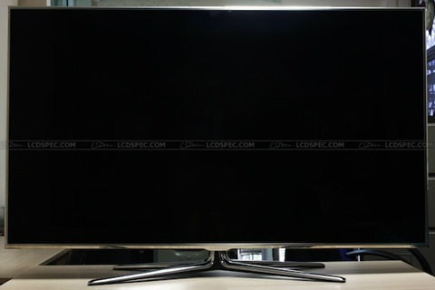 ด้วยความเป็น LED TV ระดับบนๆ ของตลาด ในส่วนของสเปก UA55D8000YR เรียกได้ว่าสมกับความที่เป็น Samsung เพราะได้มีการจัดเต็มหมดทุกอย่างเลย ซึ่งเป็น LED TV ทีใช้เทคโนโลยีเป็นแบบ EDGE LED พร้อมทั้งยังมีคุณสมบัติในการทำ Local Dimming ได้ พร้อมหน้าจอคุณภาพสูงอย่าง Ultra Clear Panel และอย่างที่รู้กันคือ หน้าจอขนาดใหญ่ 55″ ในความละเอียดระดับ Full HD ก็พร้อมที่จะตอบสนองทุกการใช้งานได้อย่างเต็มที่ที่สุด   