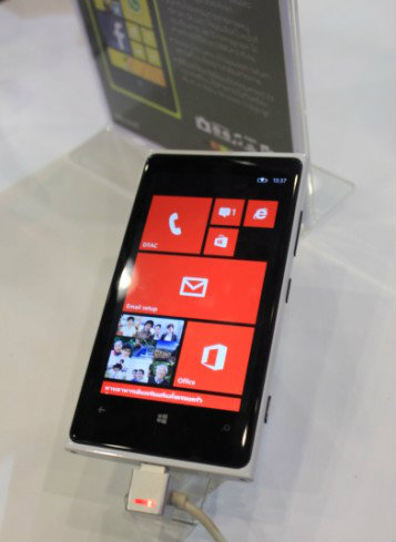 ระวัง ผู้ใช้ Windows Phone 8 พบอาการรีบูทเครื่องเองจนไปถึงเครื่องบริคจากการรีเซ็ทเครื่อง