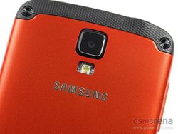 Samsung Galaxy S4 Active สมาร์ทโฟนกันน้ำกันฝุ่น