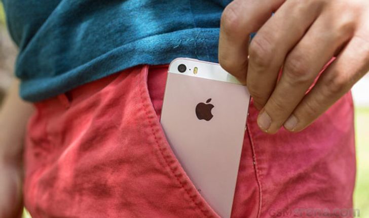 รีวิว iPhone SE ไอโฟนรุ่นเล็ก ด้วยสเปคแรงเท่า iPhone 6S บนหน้าจอขนาด 4 นิ้ว ในราคาค่าตัวเพียง 16,800