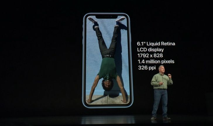 Phil Schiller เปิดใจ ทำไม iPhone รุ่นใหม่ต้องตั้งชื่อว่า XR พร้อมเผยเหตุผลที่ยังยืนหยัดใช้จอ 720p