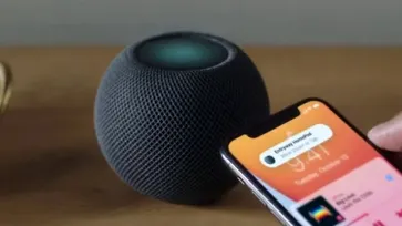 HomePod mini เปลี่ยนมาใช้เป็นสาย USB-C ใช้กับอะแดปเตอร์แทนปลั๊กเสียบ แถมถอดไม่ได้ด้วย