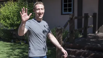 รู้แล้วทำไม? Mark Zuckerberg สวมเสื้อยืดสีเทาเหมือนเดิมในเกือบทุกวัน