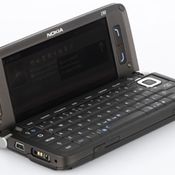 รีวิว Nokia E90 Communicator