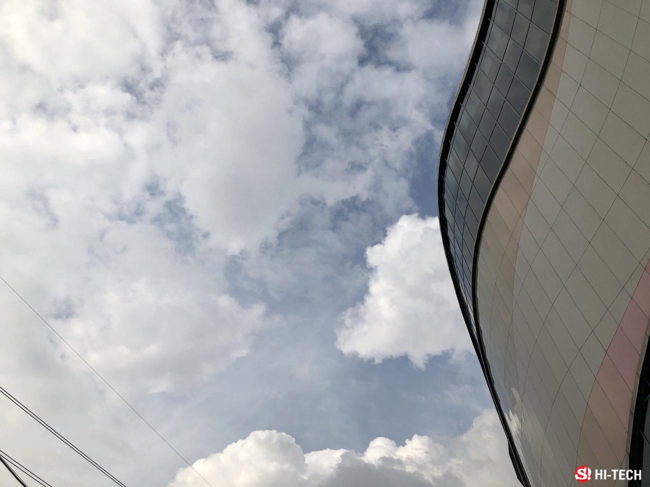 ตัวอย่างภาพถ่ายจาก iPhone X