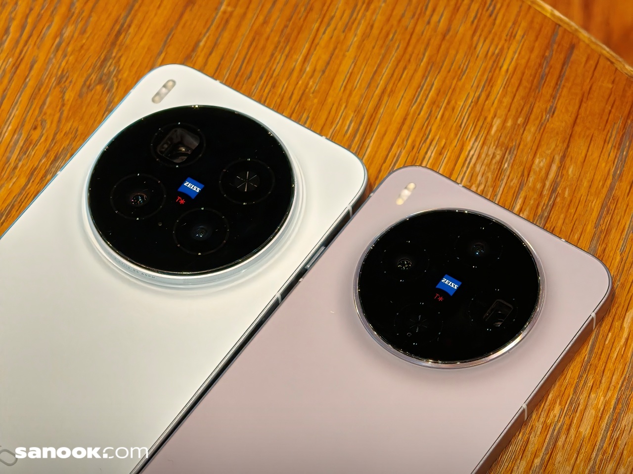 vivo X300 / X300 Pro