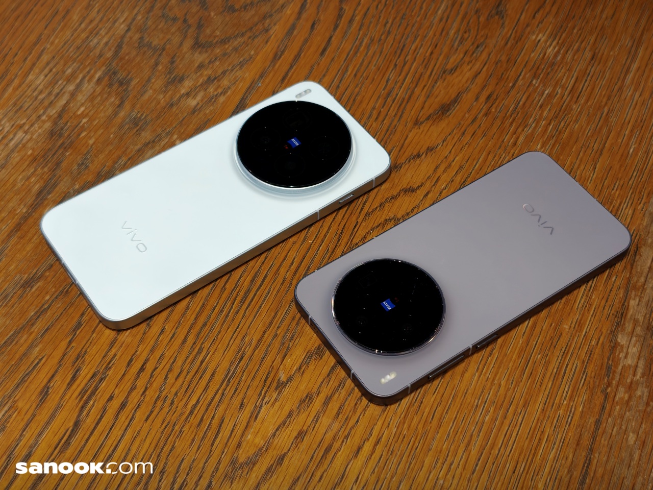 vivo X300 / X300 Pro