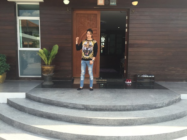 “แบล็คแจ๊ค” ขึ้นแท่นกูรูด้านฮวงจุ้ย เผยที่มาบ้านนี้ดี อยู่แล้วรวย!!