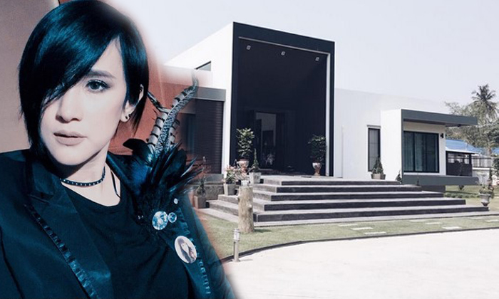 “บ้านหลิว มนัสวีร์” ที่เชียงใหม่ บ้านสไตล์โมเดิร์น ข้างในอบอุ่นน่าอยู่