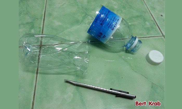 ไอเดียการ DIY กับดักแมลงสาบ ต้นทุนต่ำ จากขวดน้ำดื่ม ทำเอง ทำได้จริง