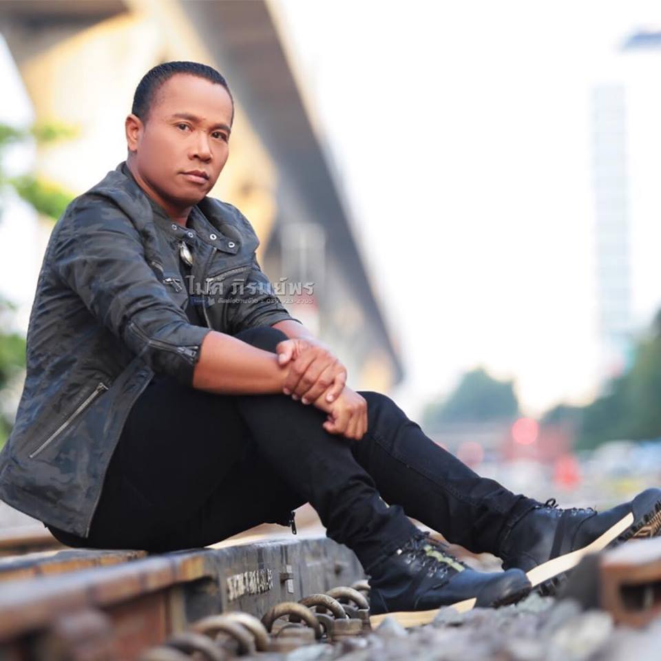  ไมค์ ภิรมย์พร 