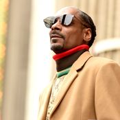 “เลิกเอาแต่เล่นโทรศัพท์ได้แล้ว(ว้อย)!” คำแนะนำจาก “Snoop Dogg” ถึง “Kanye West”