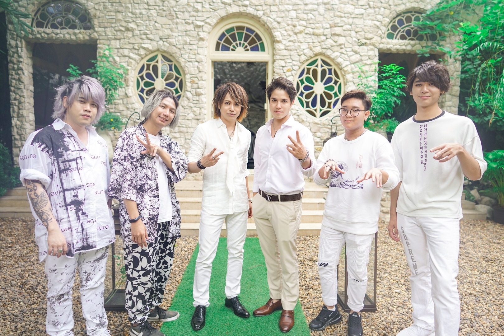 White Secret Party – Exclusive Acoustic Show with Nimo