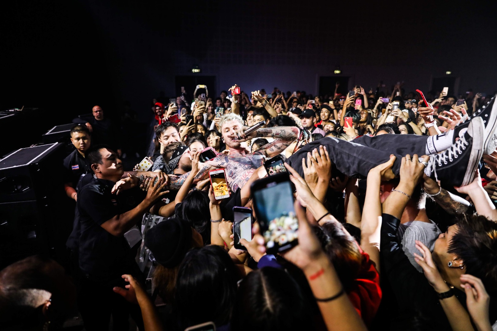 Machine Gun Kelly : HOTEL DIABLO WORLD TOUR