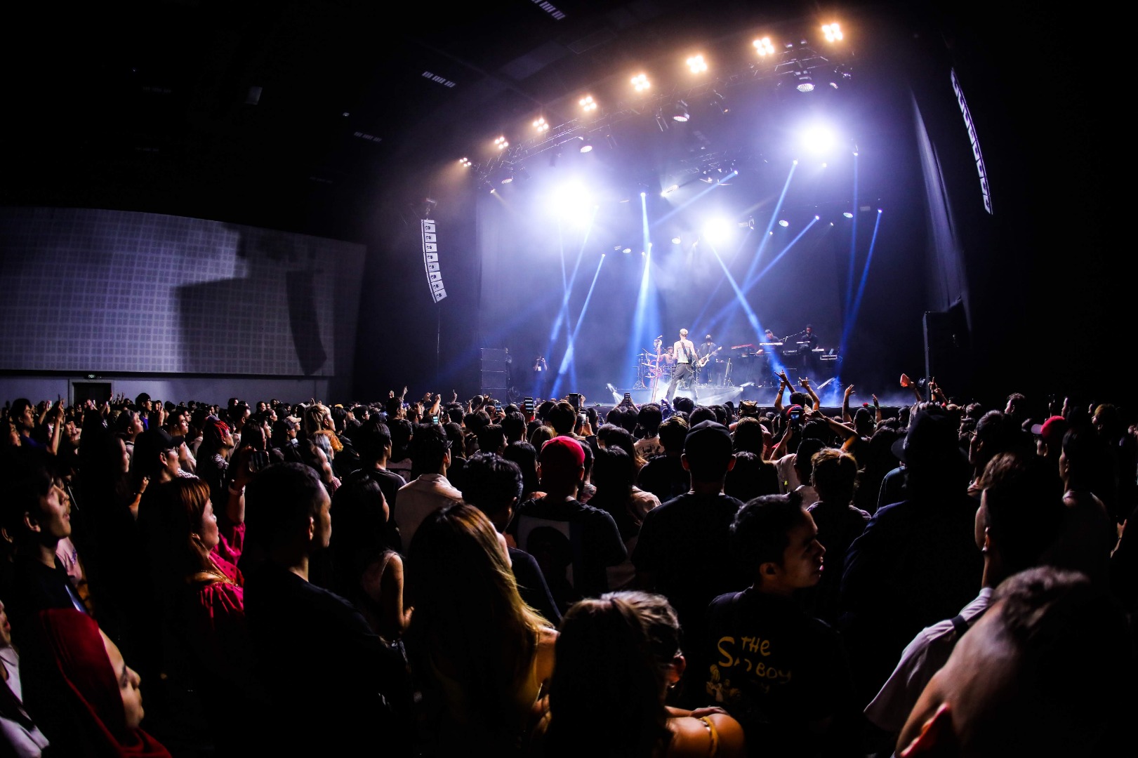 Machine Gun Kelly : HOTEL DIABLO WORLD TOUR