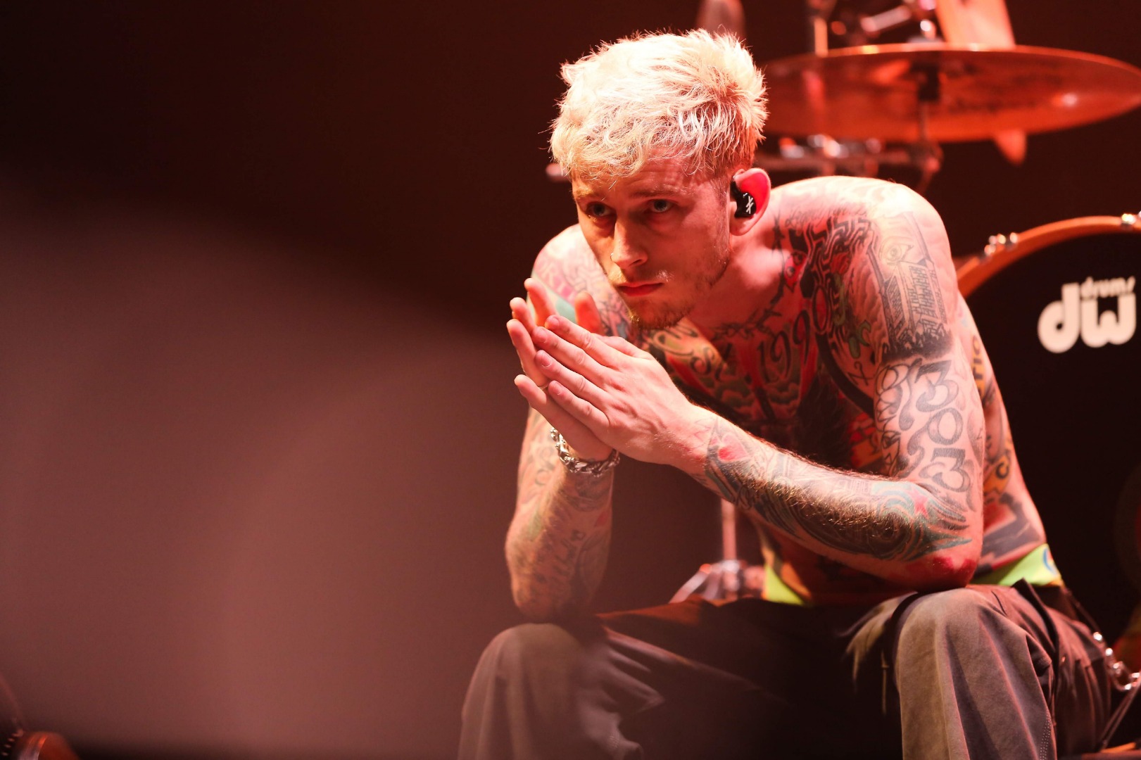 Machine Gun Kelly : HOTEL DIABLO WORLD TOUR