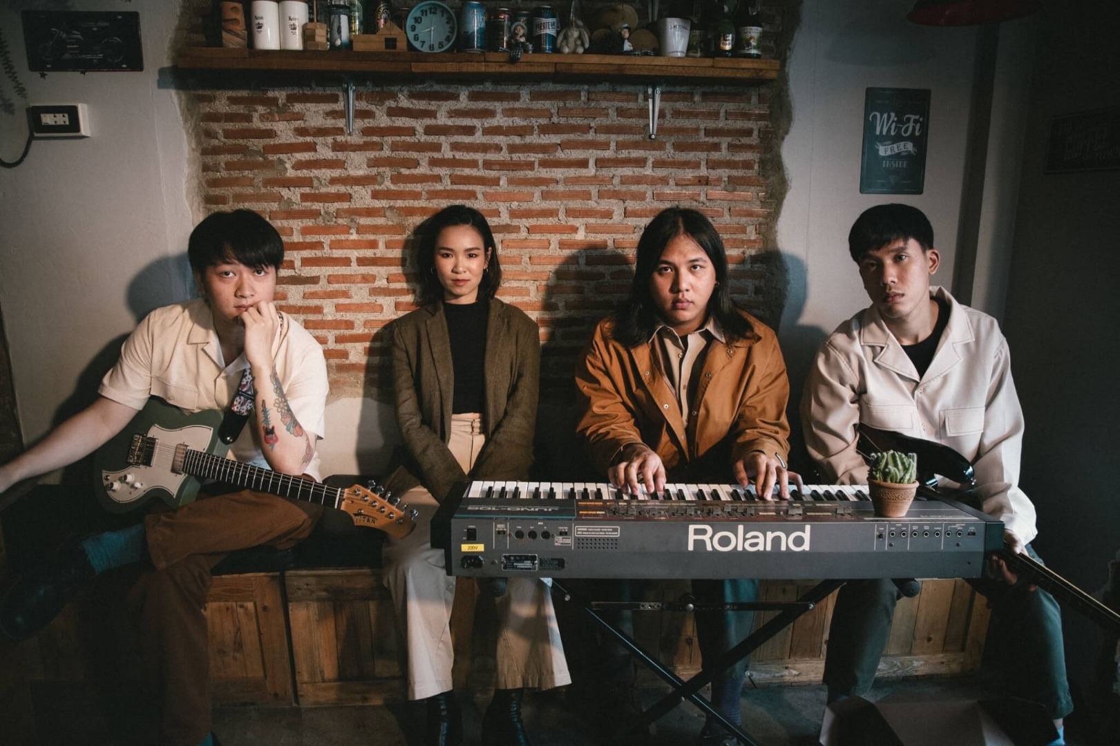 TELEx TELEXs ปล่อยมิวสิควิดีโอ “Rain” เวอร์ชั่นภาษาไทย ดาร์กหม่นได้ใจสุดๆ