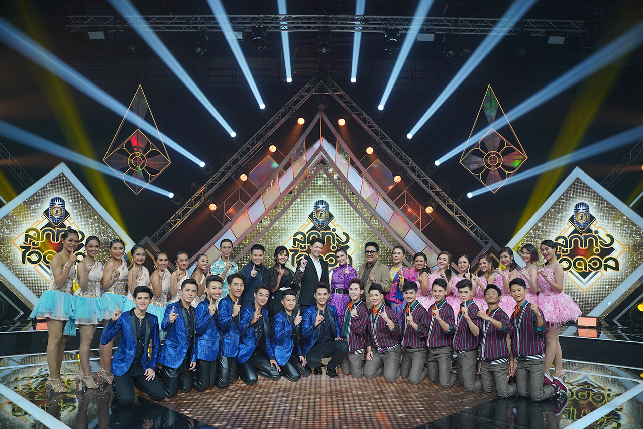 ลูกทุ่งไอดอล สู้ยกทีม 