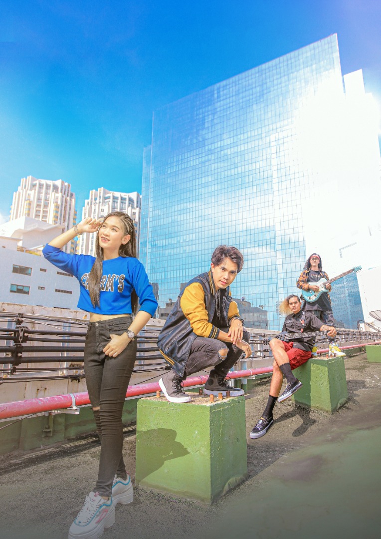 Naked Eye - เบลล์ นิภาดา