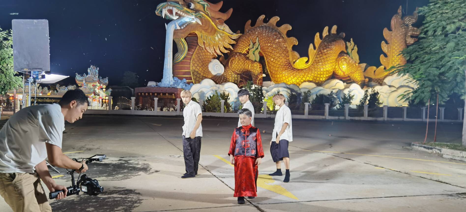 เคเค ฐนาลักษณ์