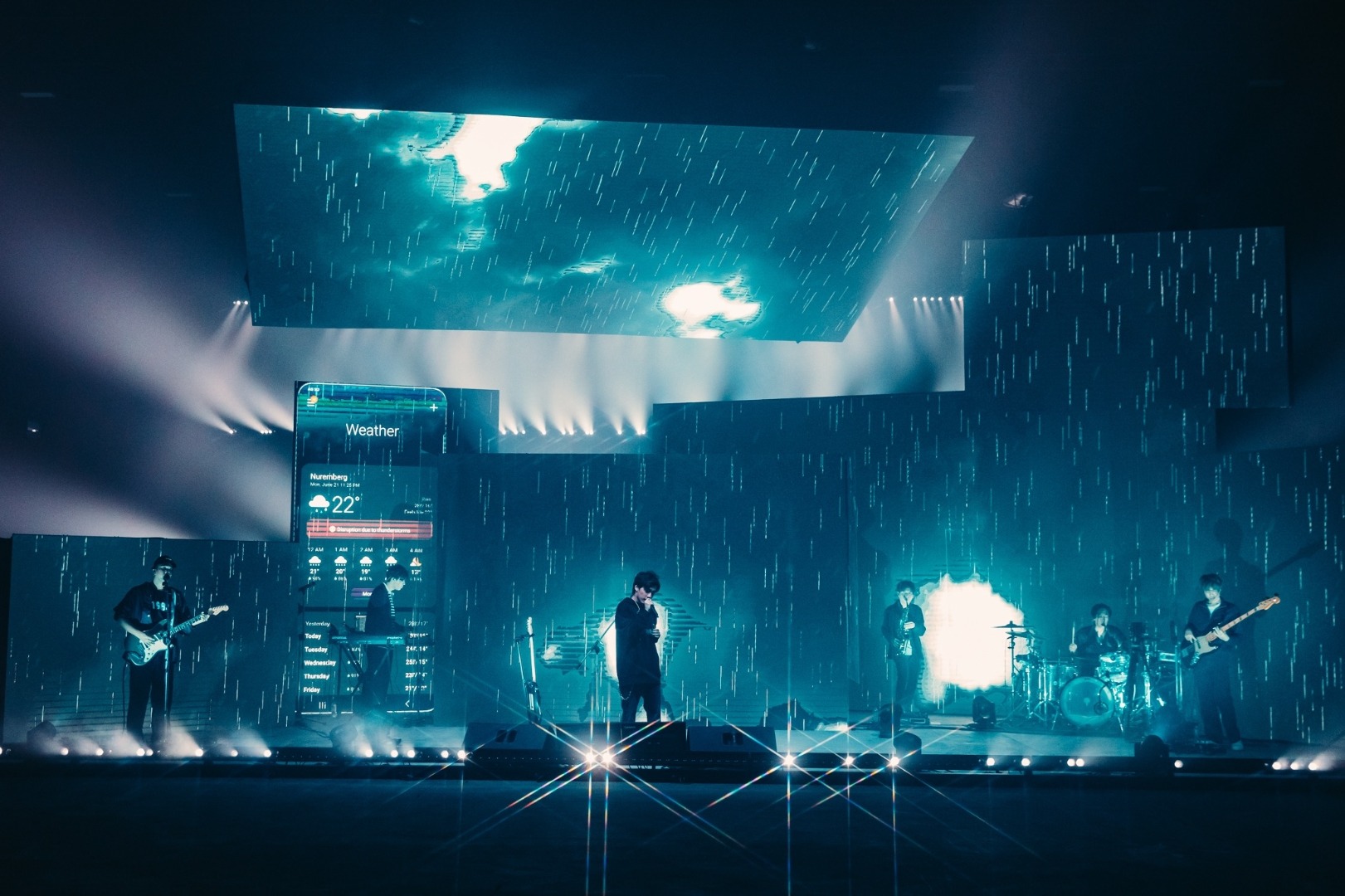  Epic Night Live Concert by Galaxy S21 x AIS