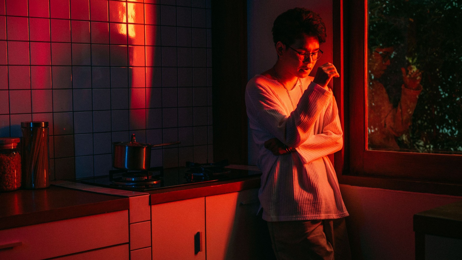 ผ่านคืนนี้